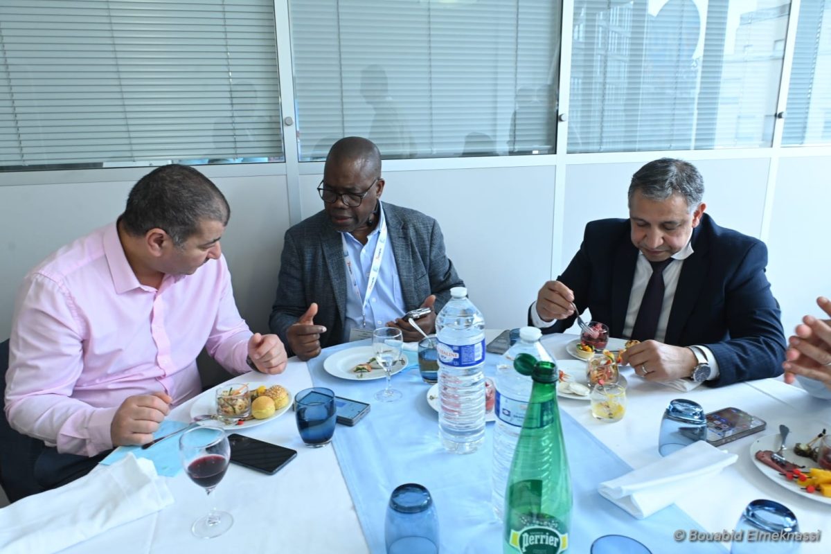 UNSA Commerces Distribution & Services